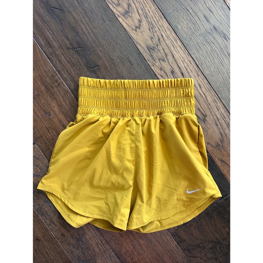 Nike Dri-FIT High Waisted Smocked Running Shorts Mustard Yellow Womens XS